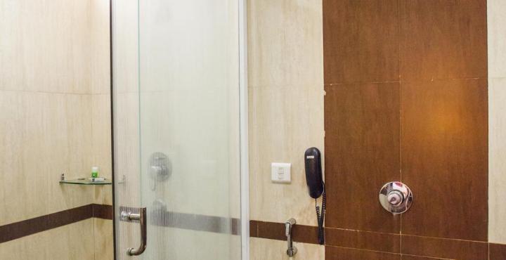 Hotel Kens Hyderabad Exterior photo