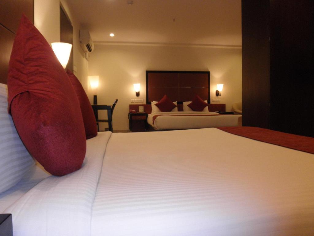 Hotel Kens Hyderabad Room photo