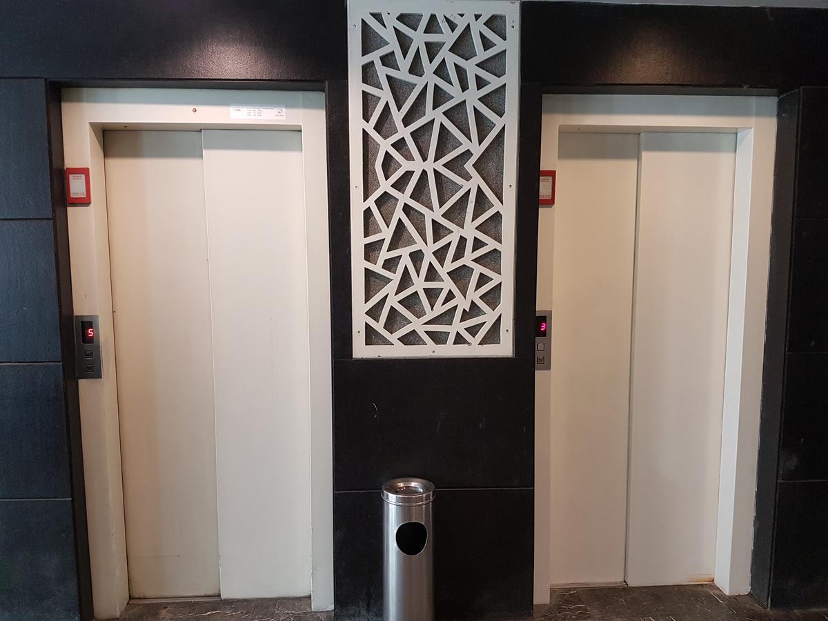 Hotel Kens Hyderabad Exterior photo